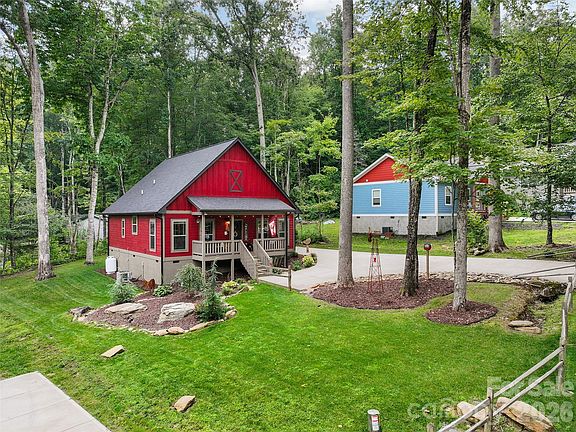 4th image of 545 Twinbrook Ln