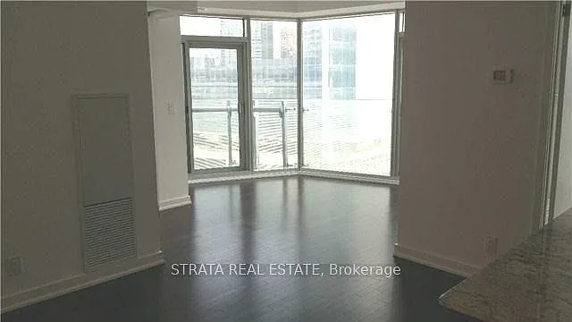14 York St #902 — Photo 4