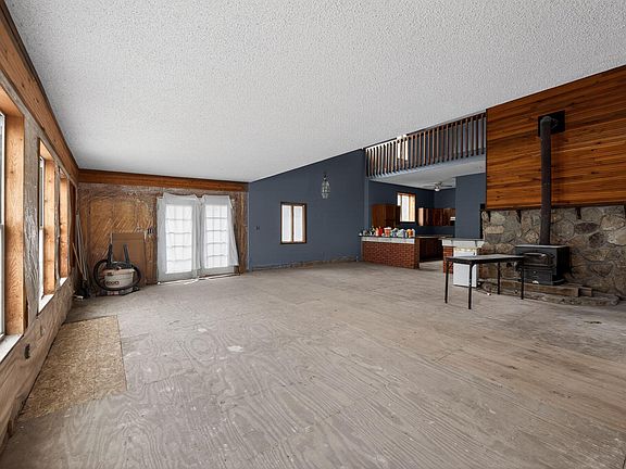 2nd image of 10740 Lower River Rd