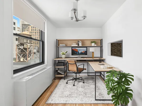 35 East 38th Street image 2 of 9