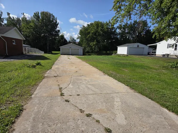 420 East CHURCH STREET, Mishicot, WI 54228