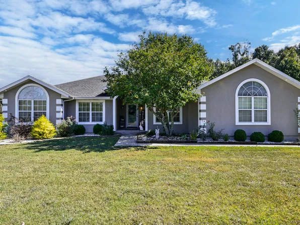 4236 N Castle Oaks Boulevard, Strafford, MO 65757