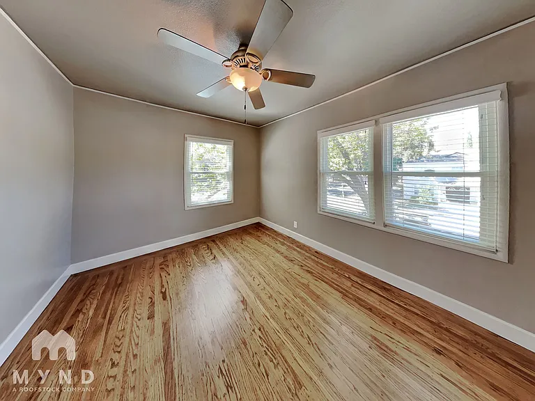 2229 24th St — Photo 12