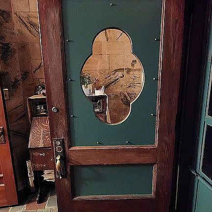 Massive fr door / lotus window