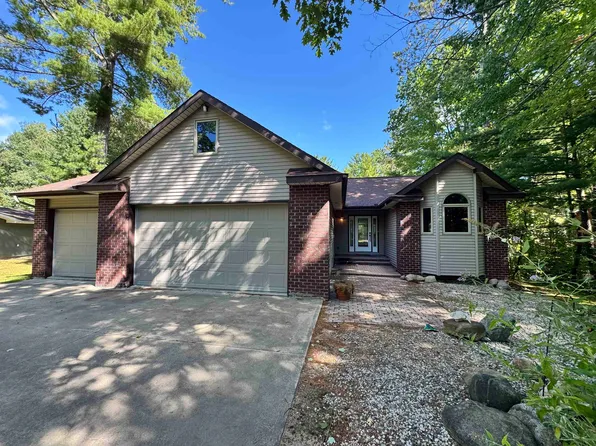 41 W River Dr, Gladwin, MI 48624