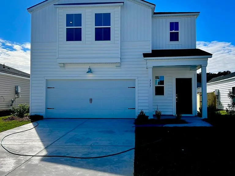 717 Pine Warbler Ln — Photo 1