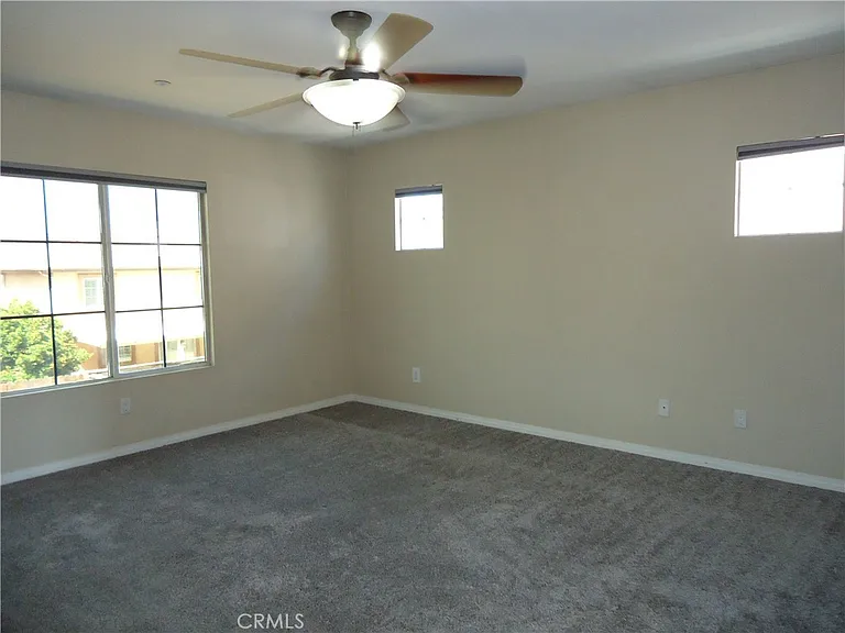 1093 Tangerine Dr — Photo 13
