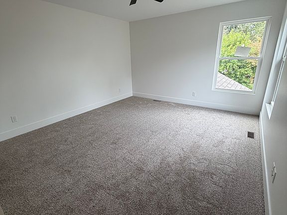 5th image of 300 Union Ave