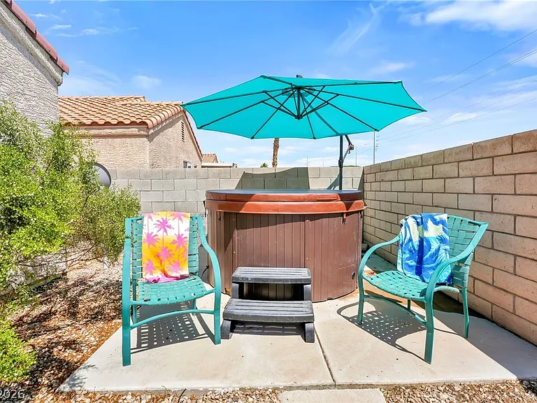848 Angelus Oaks Dr — Photo 25