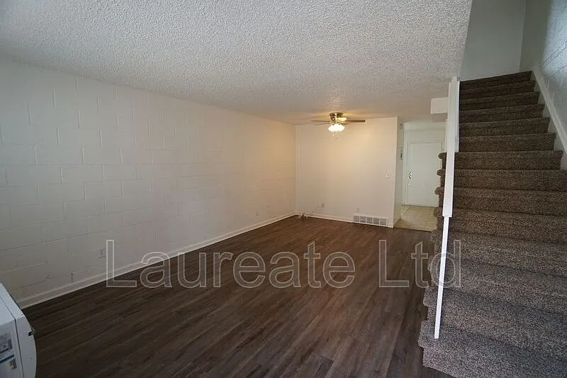 Building Photo - 7320 Tennyson St #4
