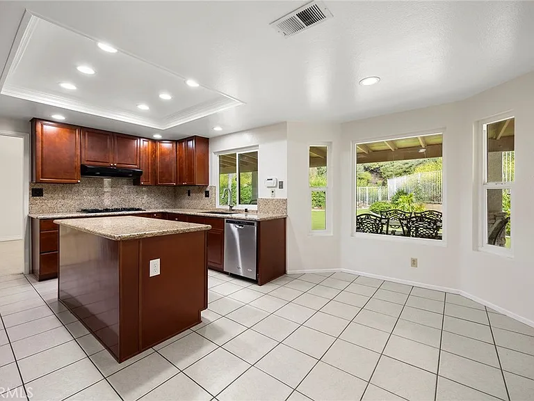 4015 San Antonio Rd — Photo 16
