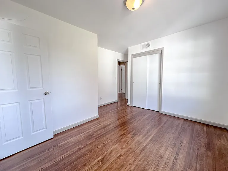 4004 S Toledo Ave — Photo 24