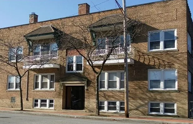 16400-04 Madison Ave — Photo 2
