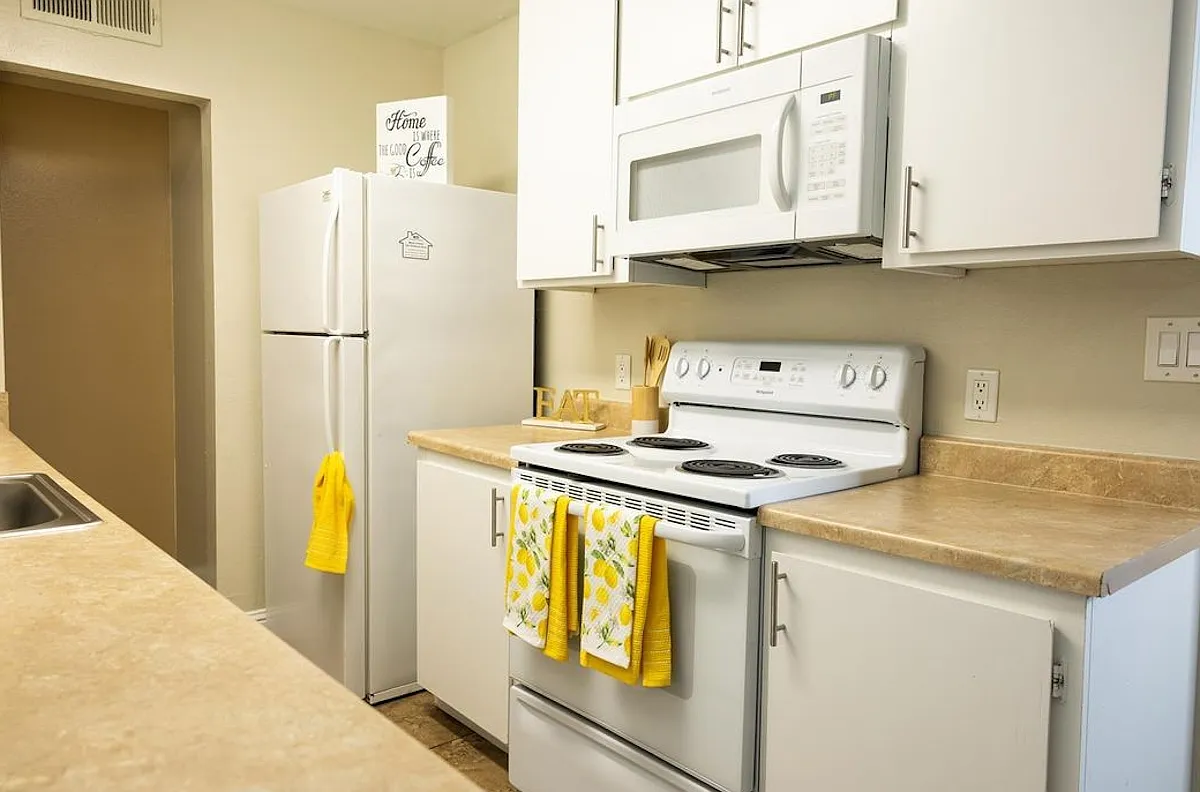 Chico Villa East Apartments — Photo 1