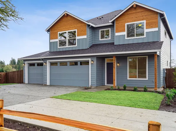 2405 E Foxtrot St, La Center, WA 98629