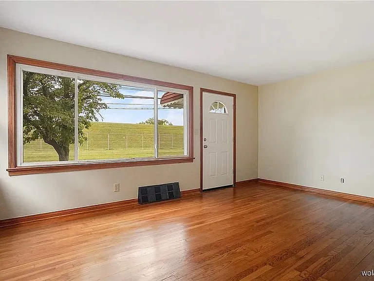 1568 Newton St #1 — Photo 5