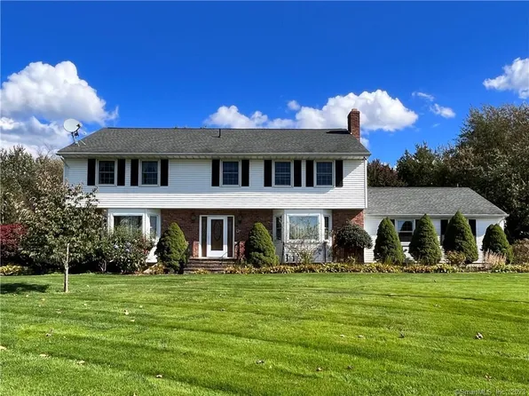 96 Neill Dr, Watertown, CT 06795