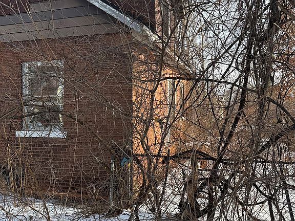 3rd image of 8611 Chalfonte St