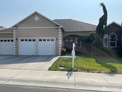 2109 S 75th Avenue, Yakima, WA, 98903