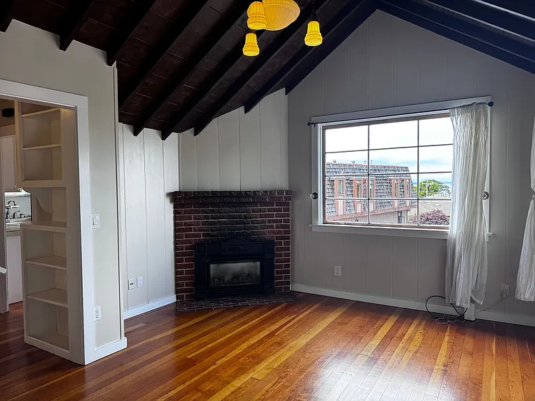 322 Lighthouse Ave #A — Photo 9