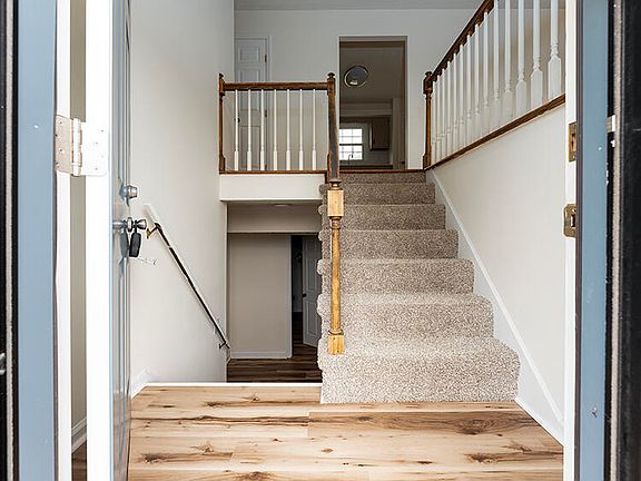 3rd image of 3805 Merridew Way