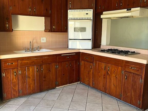 4th image of 4434 Rosebud Ln APT C