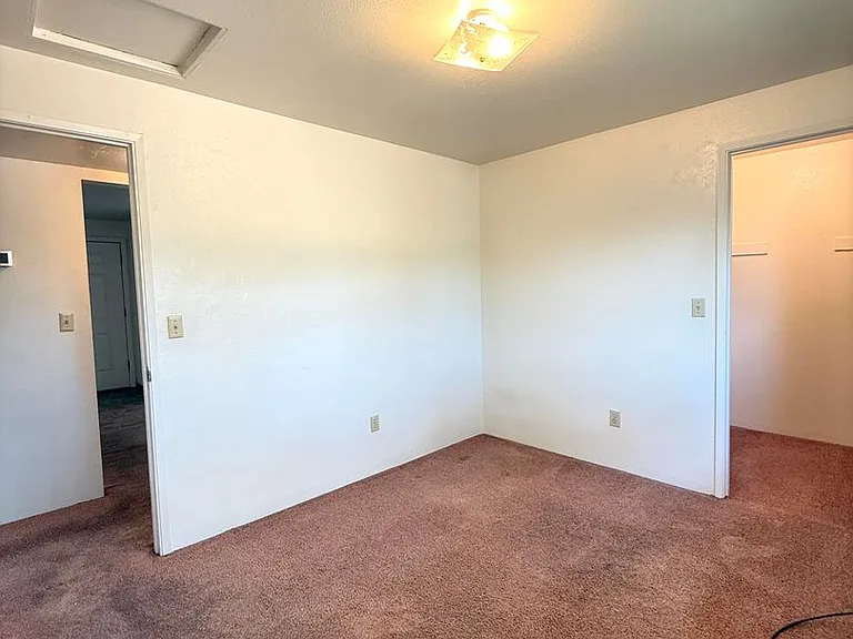 330 Independence Cir — Photo 9