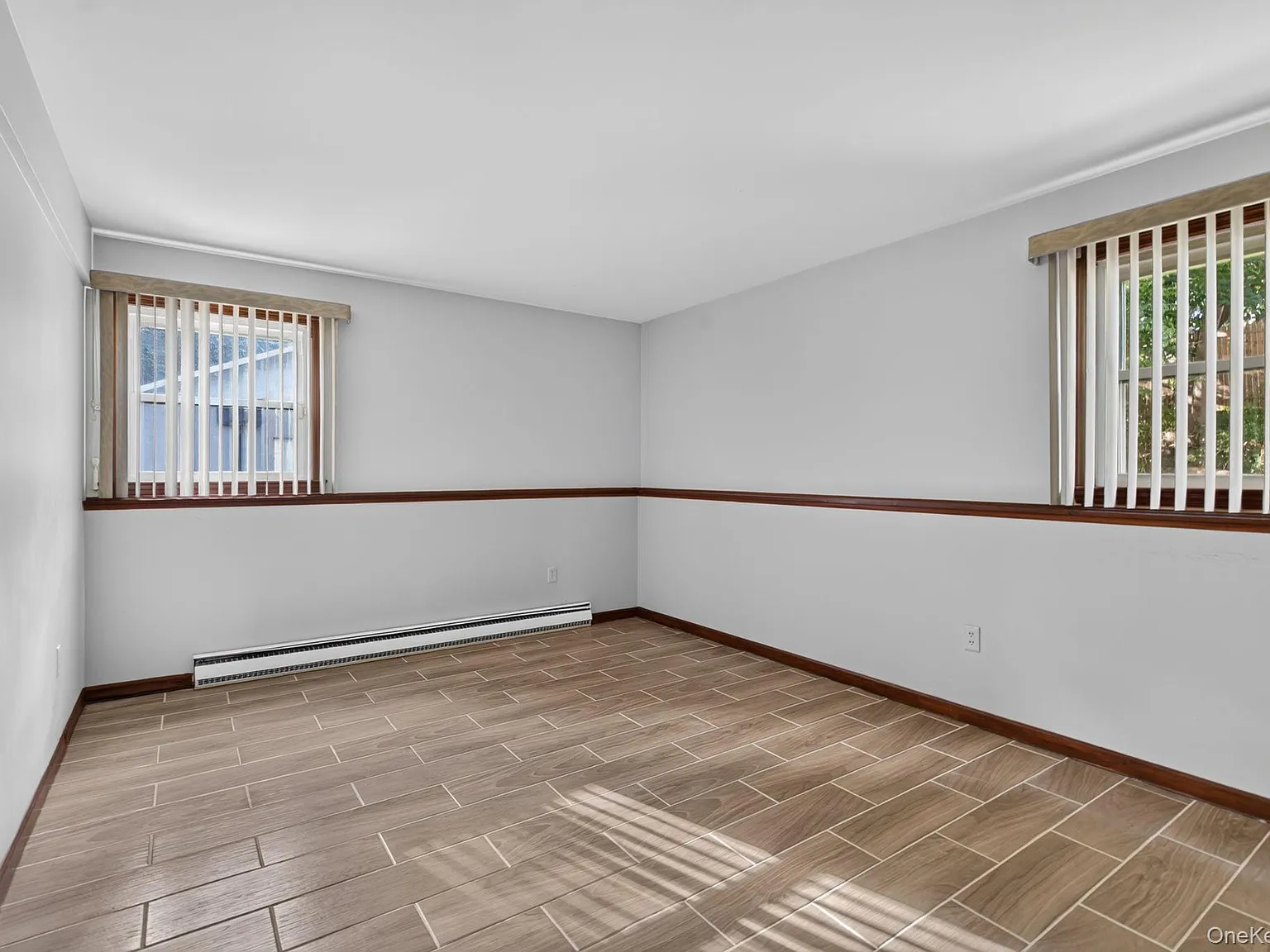 2 bed, 1.0 bath, 2472 sqft, $2,700 — Photo 4