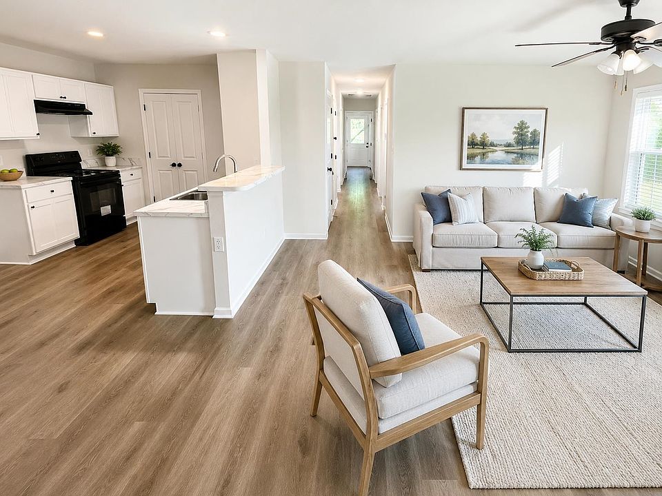 2nd image of 4446 Suncrest Dr