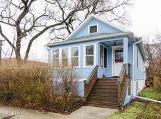 2102 Asbury Ave, Evanston, IL 60201