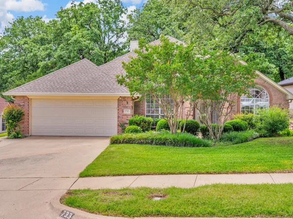 733 Mountain Ter, Hurst, TX 76053