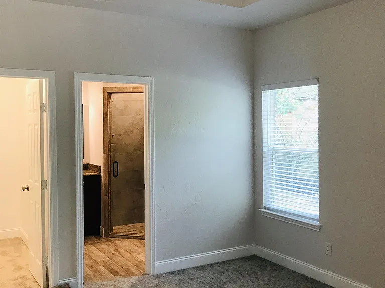 1719 Park St — Photo 15