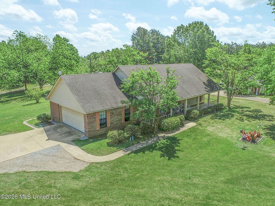 1st image of 408 Hunters Pkwy