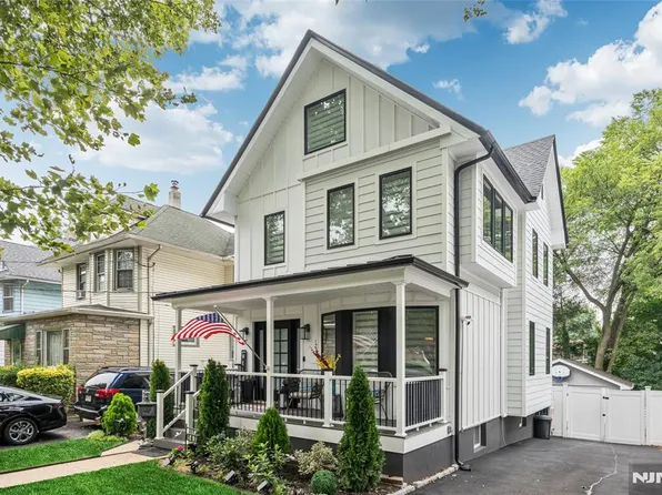 147 Hobart St, Ridgefield Park, NJ 07660
