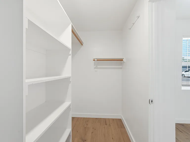 1718 N 26th Pl — Photo 14