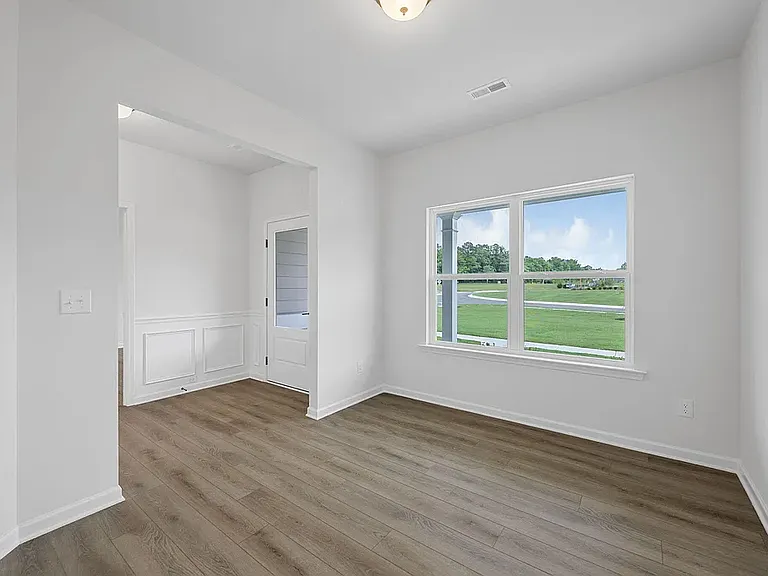 4923 Hazelnut Ln — Photo 8