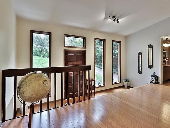 5th image of 3057 Leafwood Dr SE