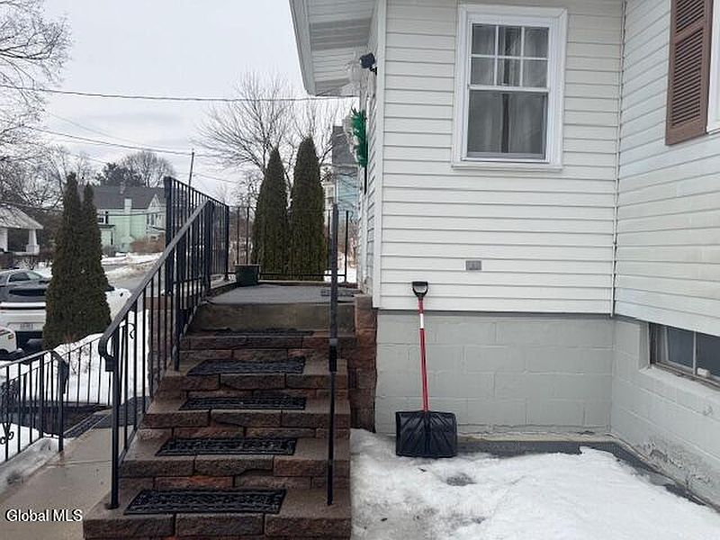 3rd image of 35 Excelsior Avenue