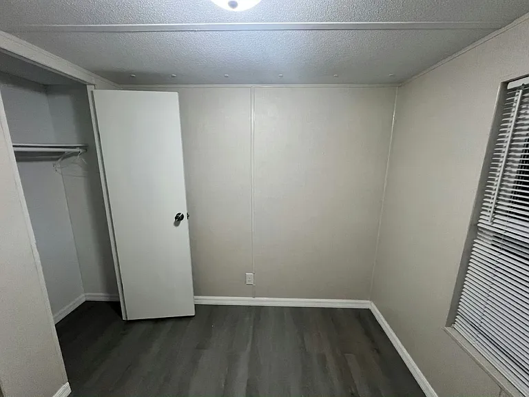 Auburndale Estates — Photo 10