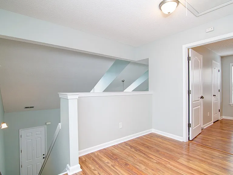 9138 Cinderhill Cv E — Photo 9