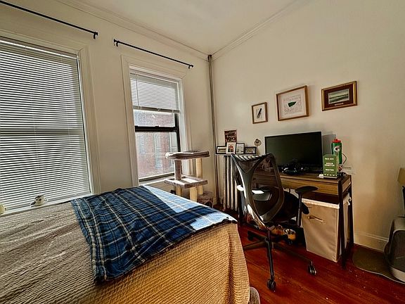 4th image of 231 Harvard Ave Ste 1