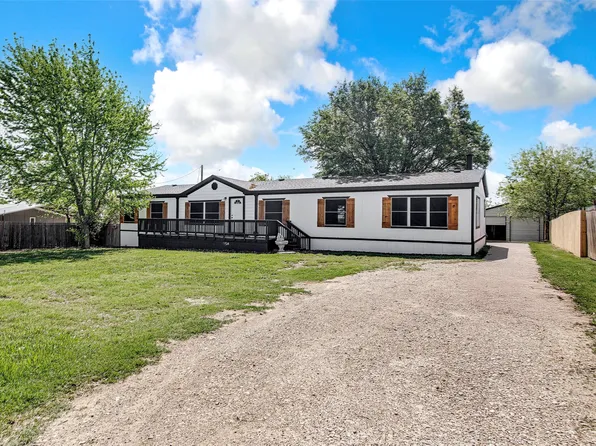 8640 James Dr, Alvarado, TX 76009