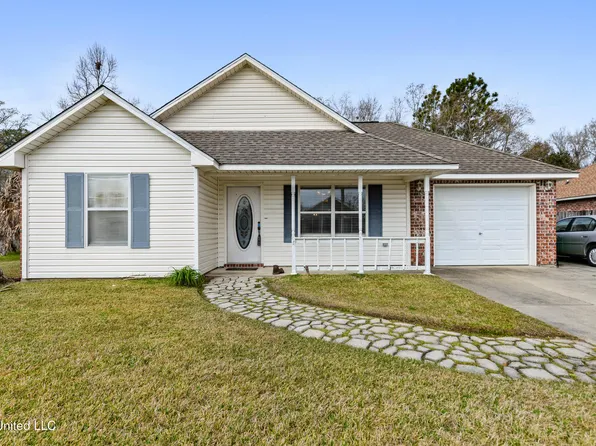 7213 Oak Cove Dr, Biloxi, MS 39532