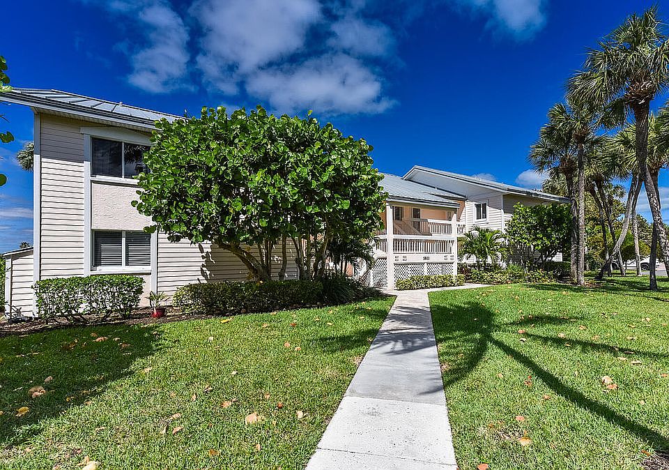 Front Walk up