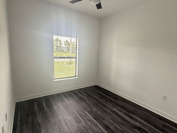 3rd image of 5347 29th St SW