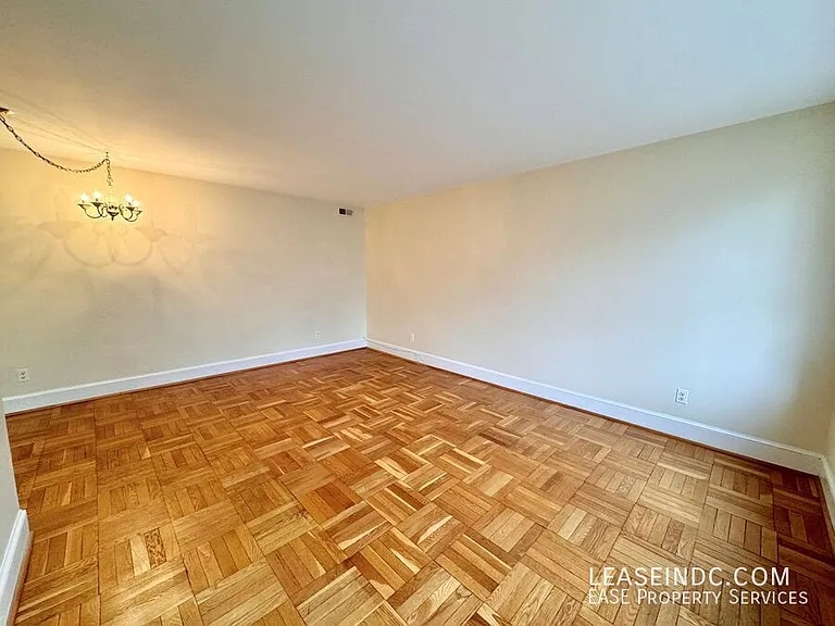 2721 Ordway St NW #4 — Photo 7