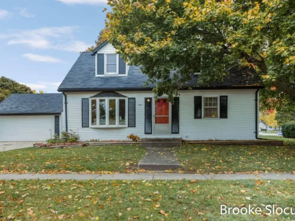1401 Sibley St SE, Lowell, MI 49331