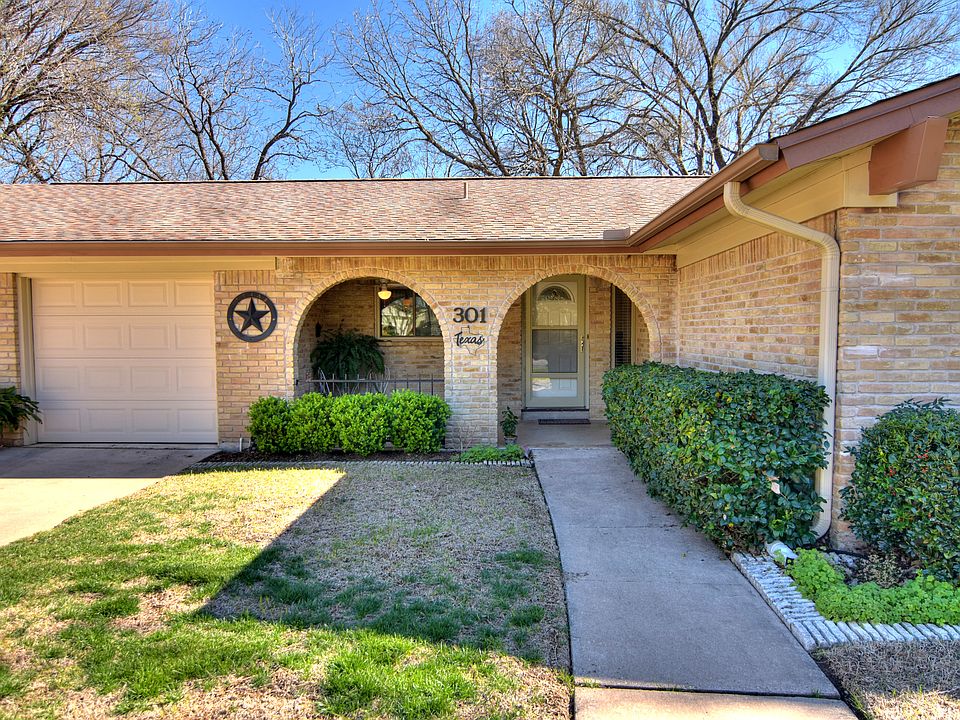 1st image of 301 S Lake Creek Dr