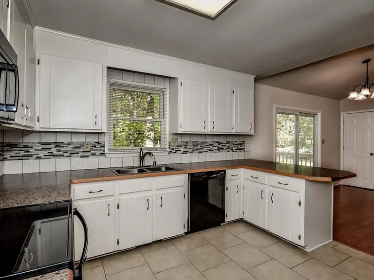 7730 Deer Track Dr — Photo 14