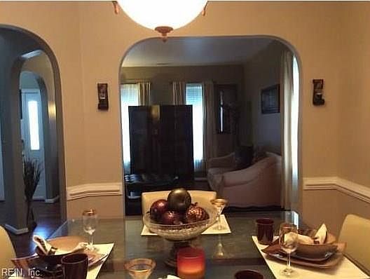 3rd image of 2944 Beaden Dr
